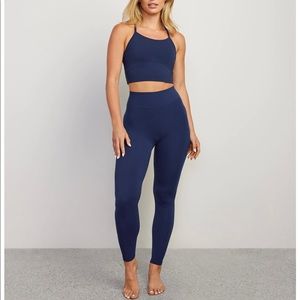 BNWT Perseverence tight leggings size 6 - midnight blue